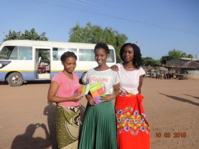 Students on an Outreach to Combomune_0.JPG